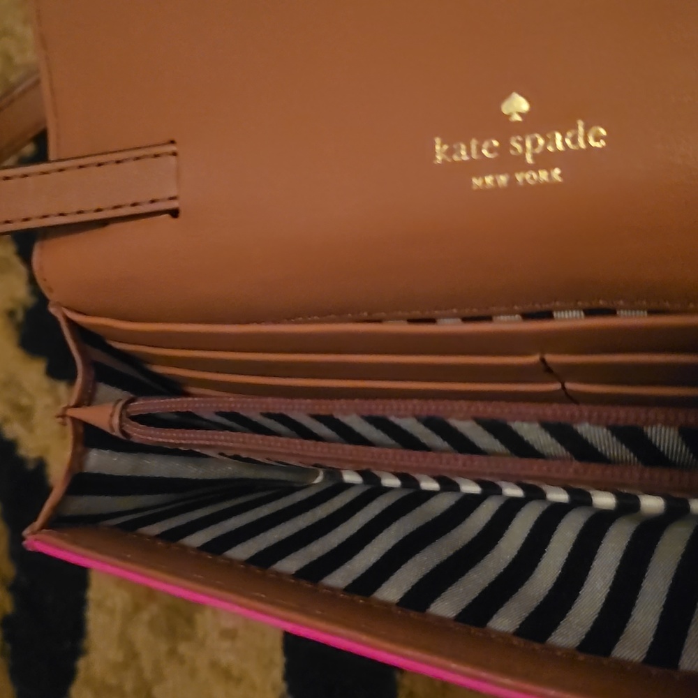 Kate Spade Janie Hampton Bajarose Wallet - Picture 11 of 14